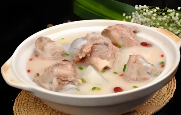牛尾骨.png